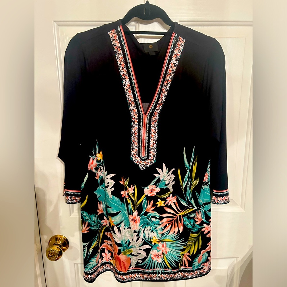 JM Collection 3/4 sleeve black tunic